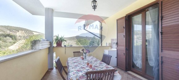 Дом с 4 комнатами в Лорето Апрутино, Италия № 177622 18