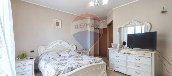 Дом с 4 комнатами в Лорето Апрутино, Италия № 177622 10