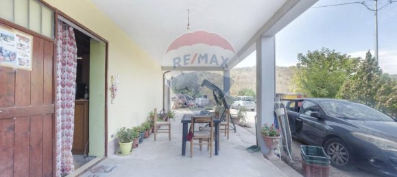 Дом с 4 комнатами в Лорето Апрутино, Италия № 177622 38