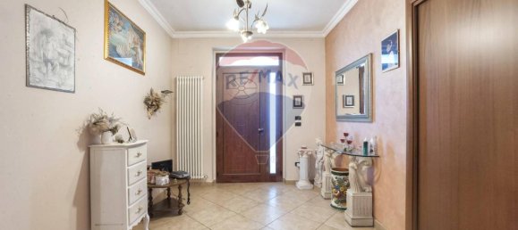 Дом с 4 комнатами в Лорето Апрутино, Италия № 177622 3