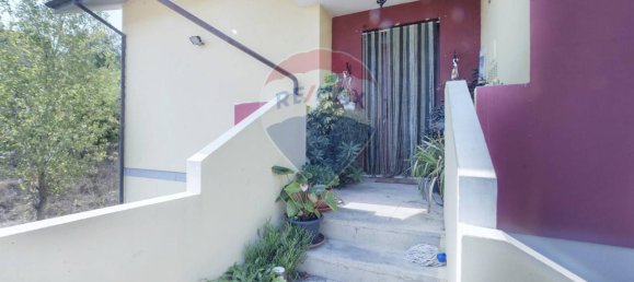 Дом с 4 комнатами в Лорето Апрутино, Италия № 177622 21