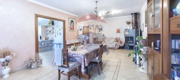 Дом с 4 комнатами в Лорето Апрутино, Италия № 177622 5