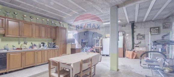 Дом с 4 комнатами в Лорето Апрутино, Италия № 177622 37