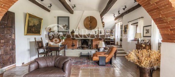 10 bedrooms Land in Lucignano, Italy No. 120239 8