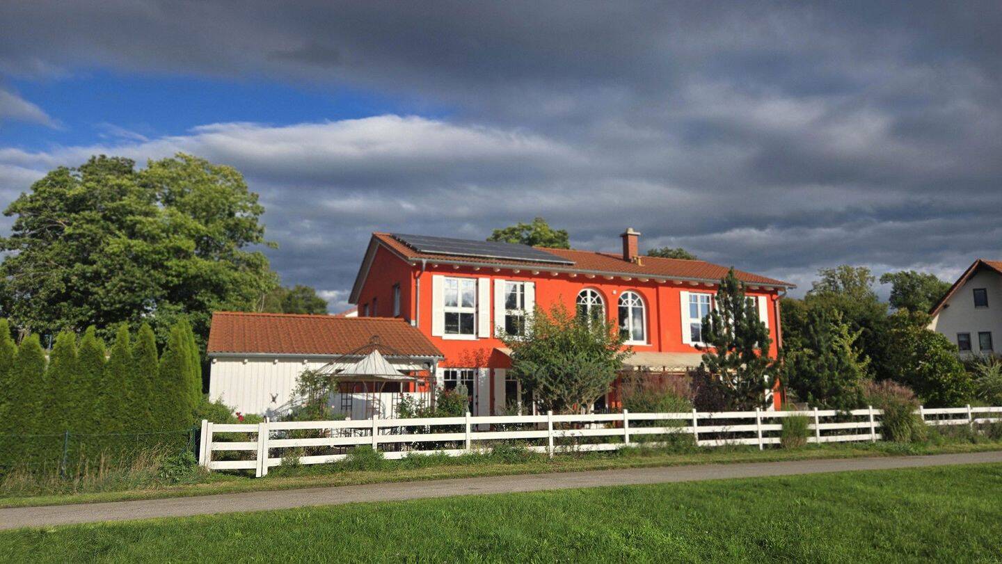 3 bedrooms Villa in Augsburg, Germany No. 285161