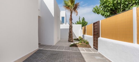 3 bedrooms Villa in Los Alcazares, Spain No. 8722 21
