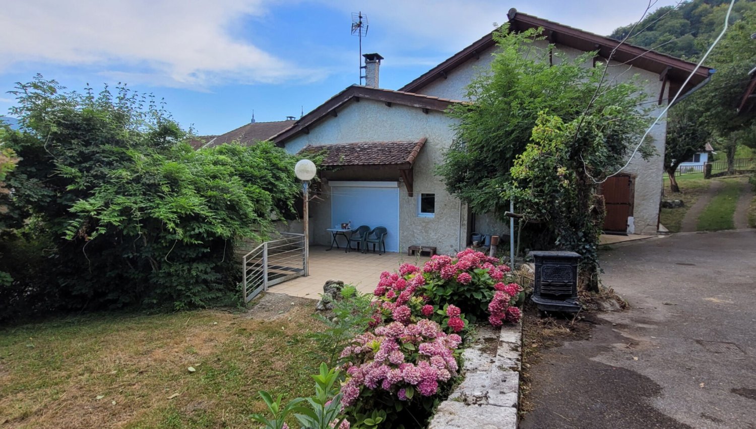 3 Schlafzimmer Haus in Saint-Aupre, France, Nr. 285711