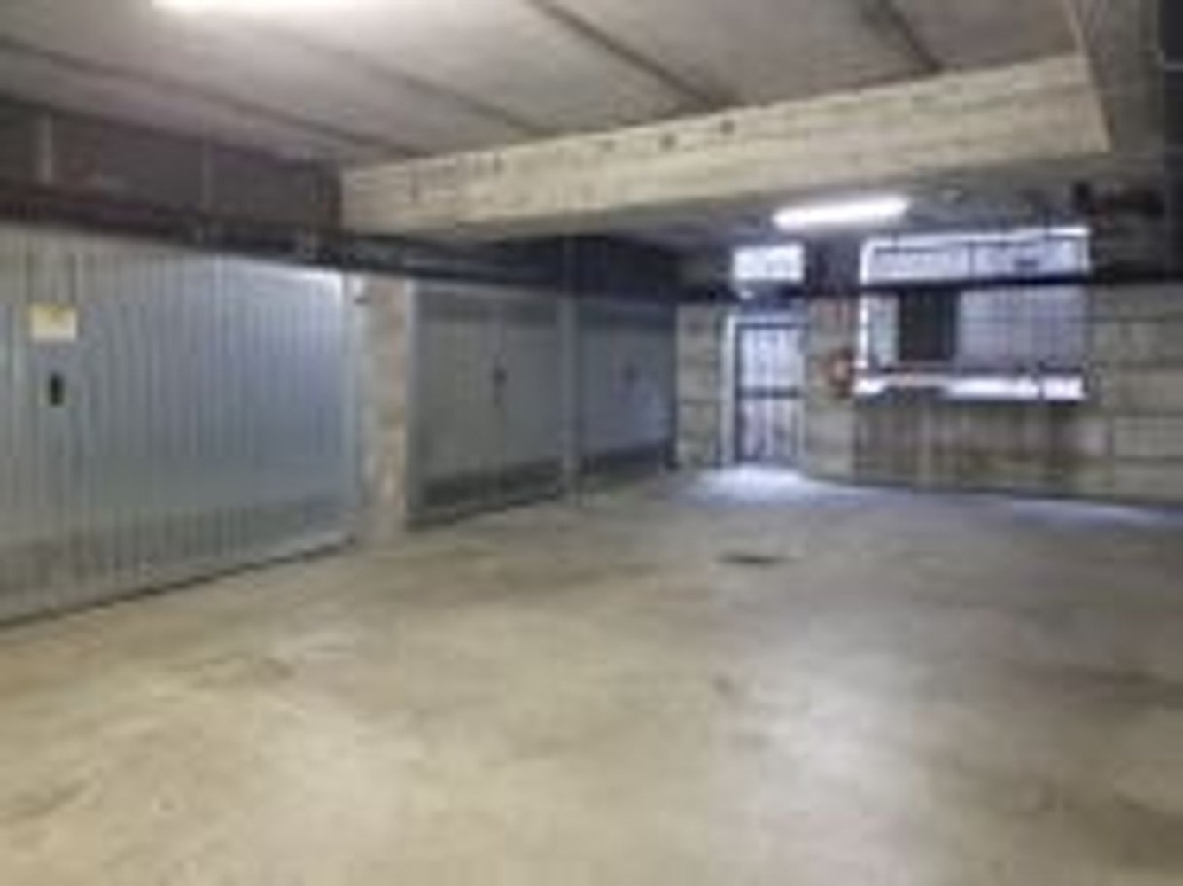  مرآب في Abbiategrasso, Italy 416متر مربع رقم 74059