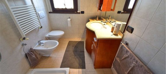 3-salle Duplex à Como, Italy No. 313819 5