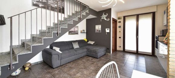 3-salle Duplex à Como, Italy No. 313819 3