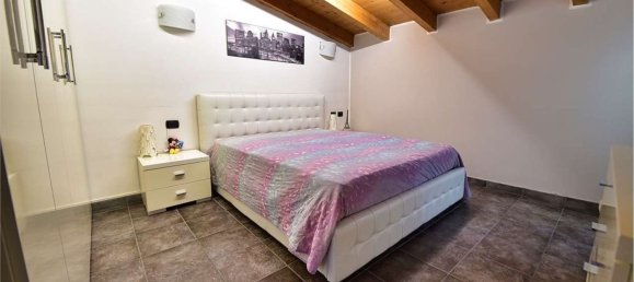 3-salle Duplex à Como, Italy No. 313819 20