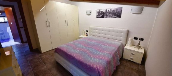 3-salle Duplex à Como, Italy No. 313819 11