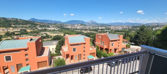 3 bedrooms Apartment in Benevento, Italy No. 351474 13