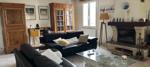 Дом с 2 спальнями в Шайак, Франция № 220511 2