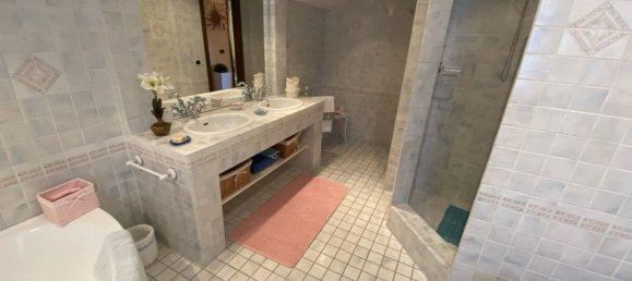 10 rooms Villa in Forte dei Marmi, Italy No. 194148 6