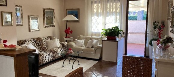 10 rooms Villa in Forte dei Marmi, Italy No. 194148 5