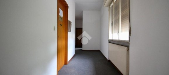 2 rooms Apartment in Udine, Italy No. 161525 24