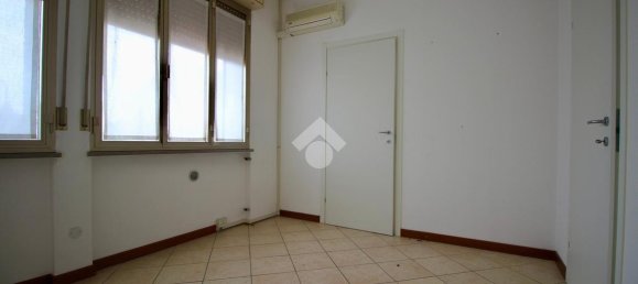 2 rooms Apartment in Udine, Italy No. 161525 7