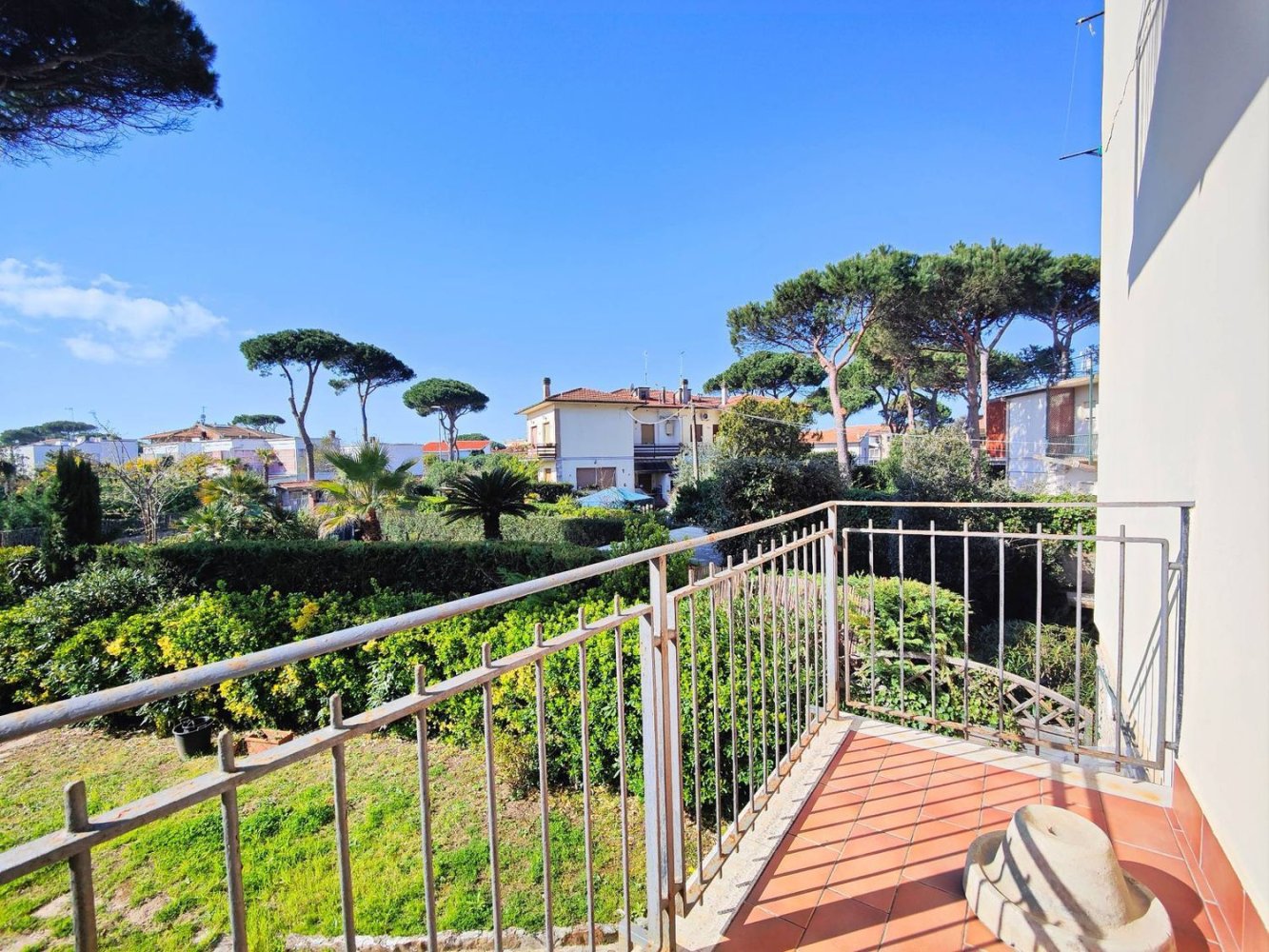 Apartamento de 6 habitaciónes en Pisa, Italy No. 45525