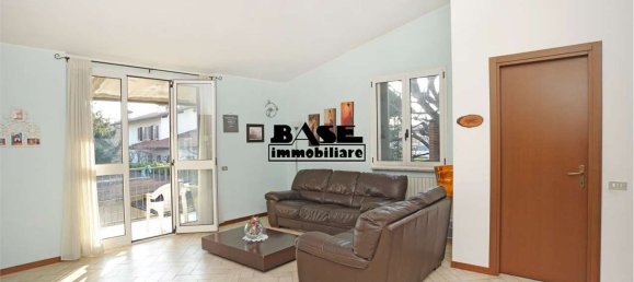 3 rooms Apartment in Lomazzo, Italy No. 11526 3