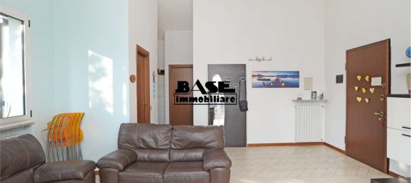 3 rooms Apartment in Lomazzo, Italy No. 11526 16