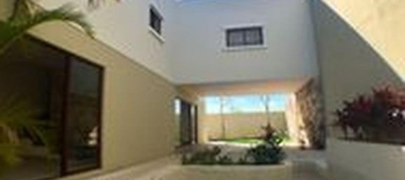 3 bedrooms House in Merida, Mexico No. 80843 2