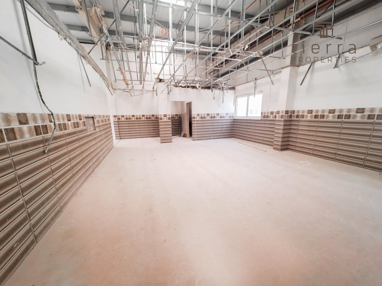 463m² Warehouse in Jebel Ali, UAE No. 54117