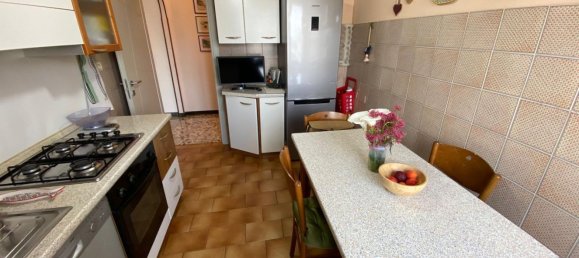 4 Schlafzimmer Wohnung in Parma, Italy, Nr. 319711 8