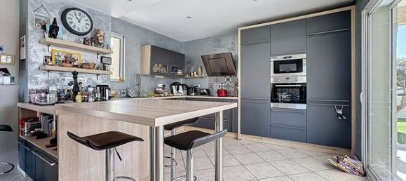 5 bedrooms House in Pyrenees-Orientales, France No. 282977 4