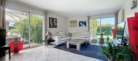 5 bedrooms House in Pyrenees-Orientales, France No. 282977 2