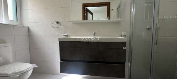 2 غرف نوم بانتهاوس في Xghajra, Malta رقم 7633 6