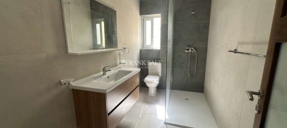 2 غرف نوم بانتهاوس في Xghajra, Malta رقم 7633 7