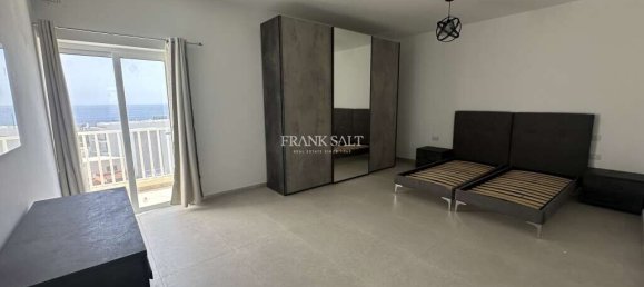 2 غرف نوم بانتهاوس في Xghajra, Malta رقم 7633 4