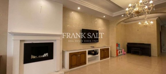 3 chambres Appartement à Xewkija, Malta No. 6169 4