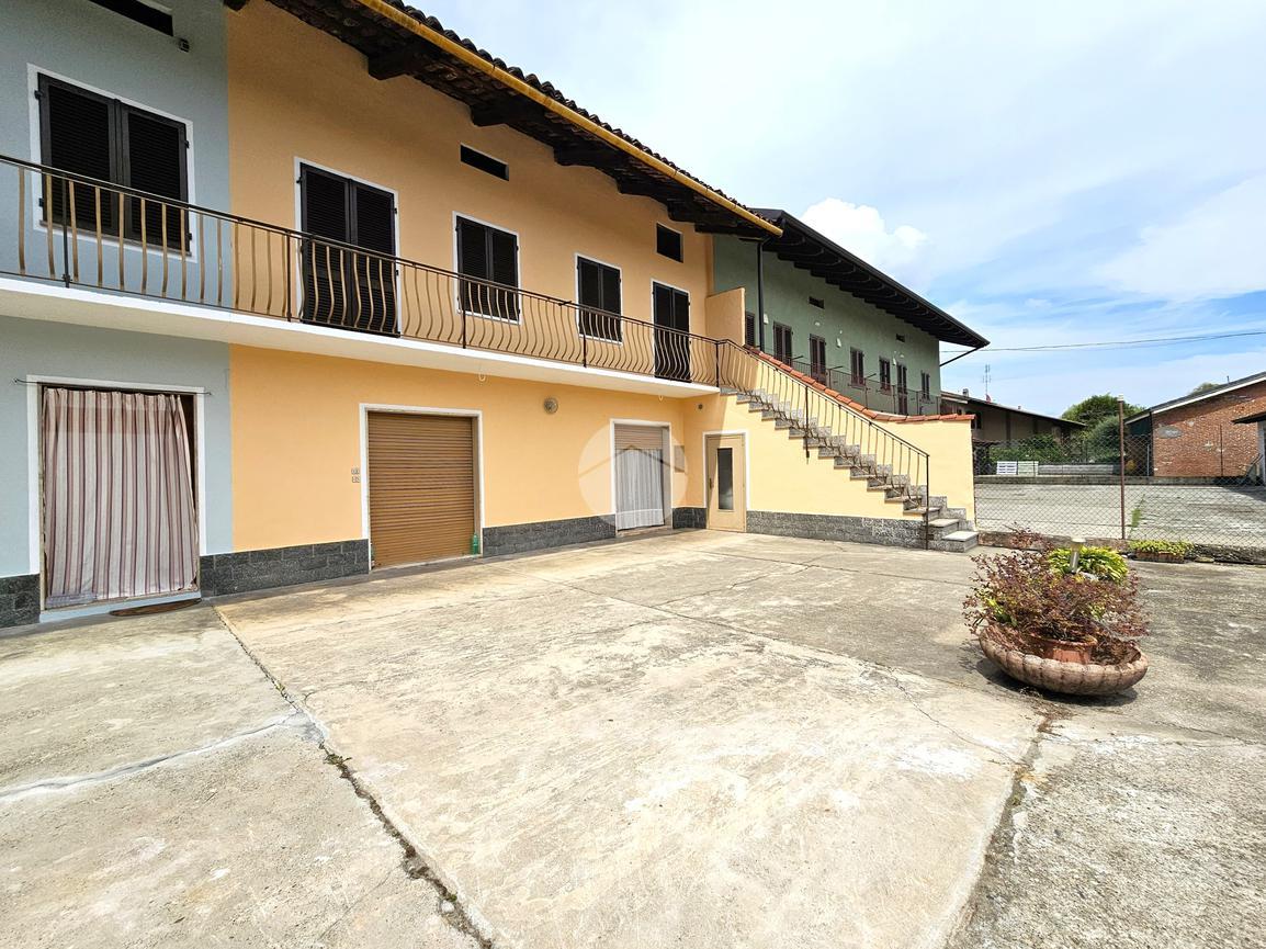 Casa de 4 habitaciónes en Villareggia, Italy No. 151026