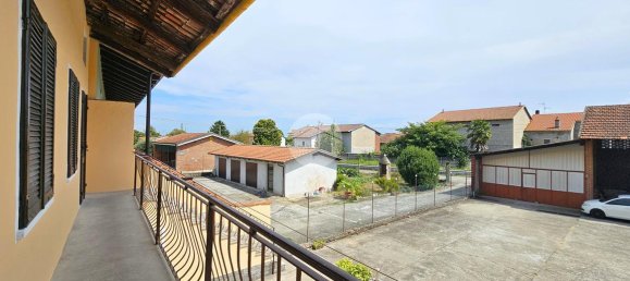 Casa de 4 habitaciónes en Villareggia, Italy No. 151026 17