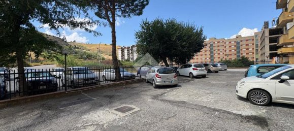 2 bedrooms Apartment in Catanzaro, Italy No. 291850 2