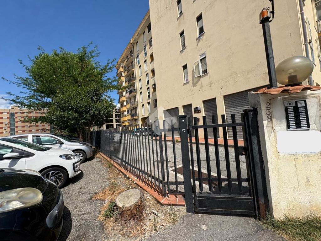 2 bedrooms Apartment in Catanzaro, Italy No. 291850