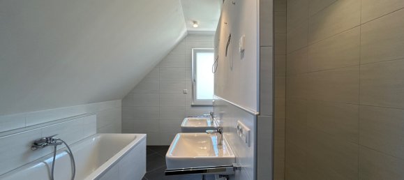 4 rooms House in Erlangen-Hochstadt, Germany No. 319022 16