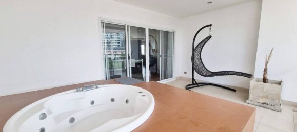 2 bedrooms Condo in Pattaya, Thailand No. 10682 21