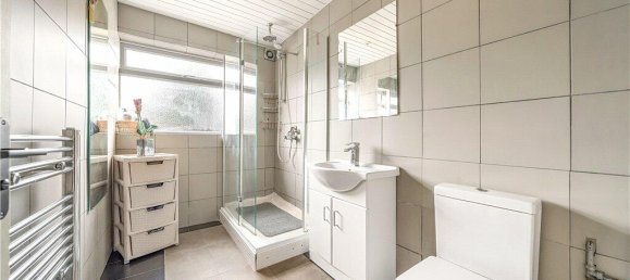 3 bedrooms Commercial property in Hounslow, United Kingdom No. 8498 10