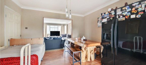 3 bedrooms Commercial property in Hounslow, United Kingdom No. 8498 8