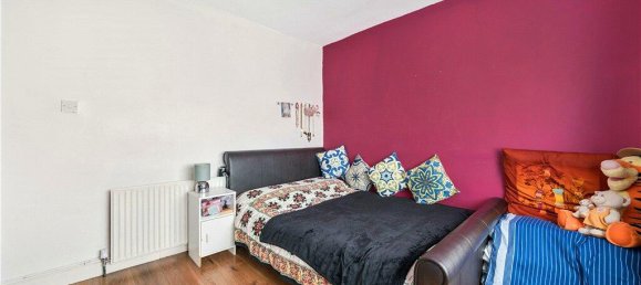 3 bedrooms Commercial property in Hounslow, United Kingdom No. 8498 13