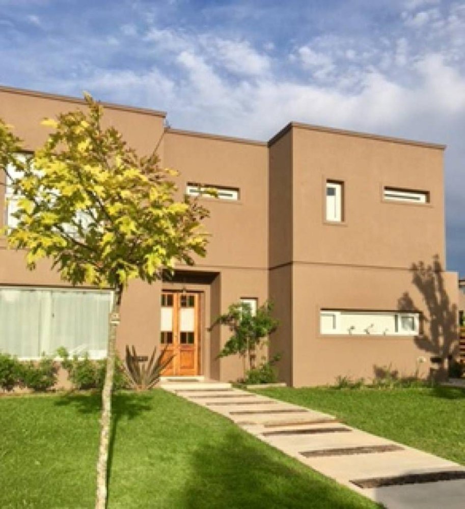 3 bedrooms House in Tigre, Argentina No. 88162