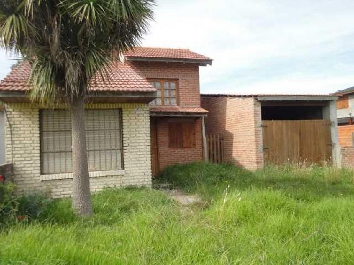 2 bedrooms House in Mar del Plata, Argentina No. 84382