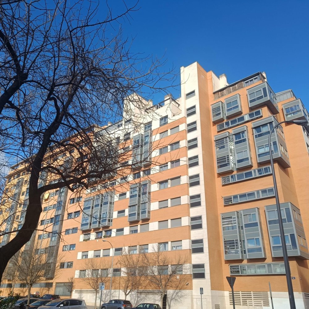15m² Garage in Madrid, Spain No. 107797