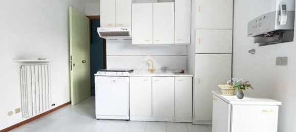 2غرفة شقة في Vasto, Italy رقم 84427 5