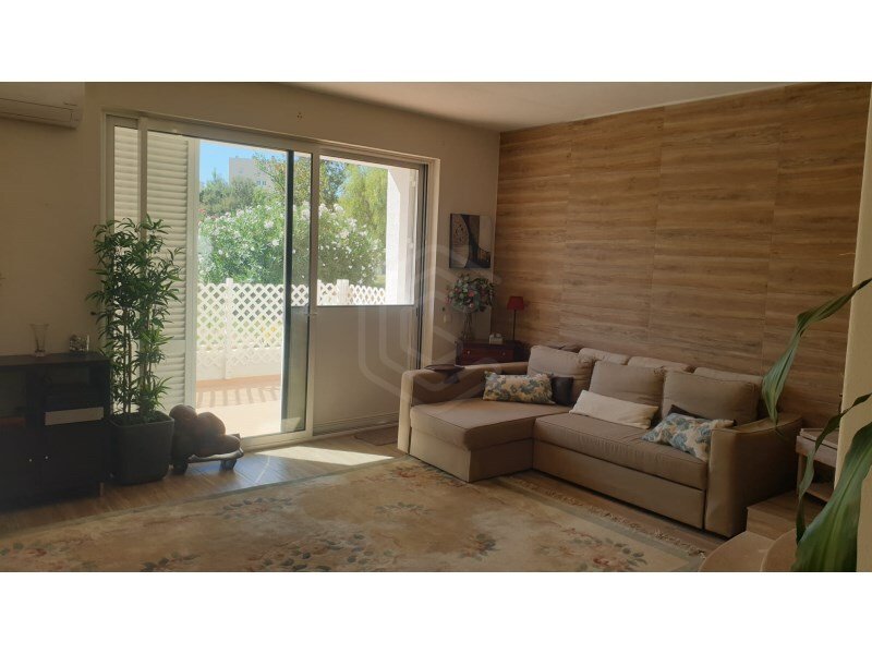 2 bedrooms Townhouse in Quarteira, Portugal No. 137810