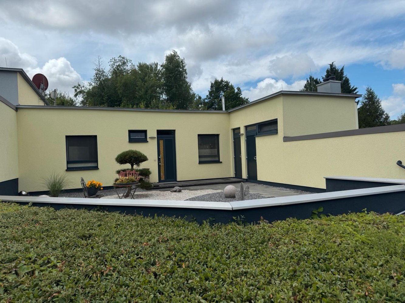 Bungalow de 3 dormitorios en Kusel, Germany No. 363054