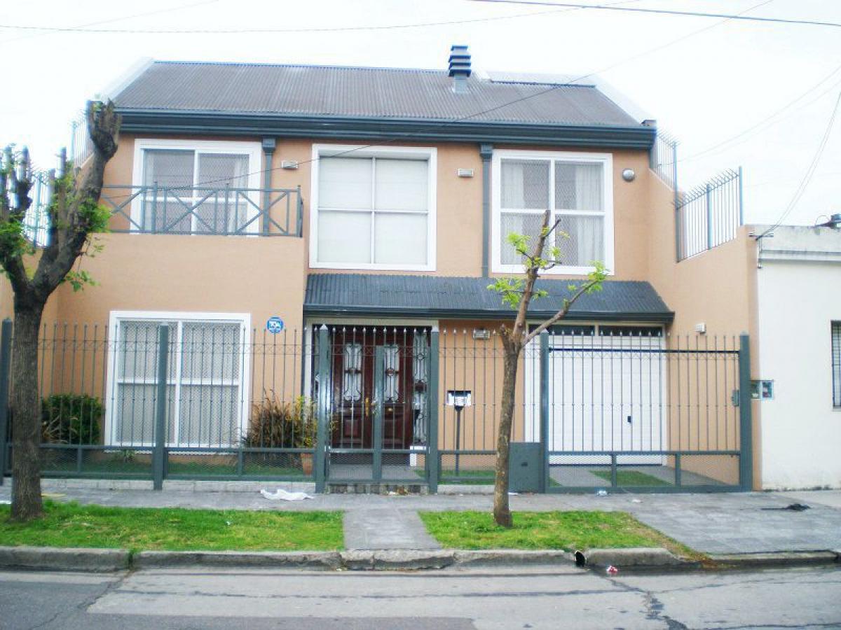 4 Schlafzimmer Haus in Moron, Argentina, Nr. 61912